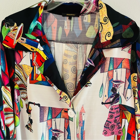 Radzoli by Fully Fashion Button Up Tunic Sharkbite Hem Pockets Pleated Back - Picture 2 of 10